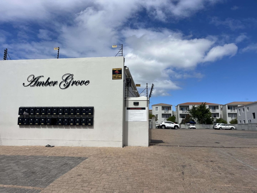 To Let 1 Bedroom Property for Rent in Parklands Western Cape